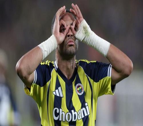 英超劲旅抢,购法兰克福,后卫纳撒尼,世界杯小组赛,2026世界杯,小组赛赛程,参赛球队,赛事新闻